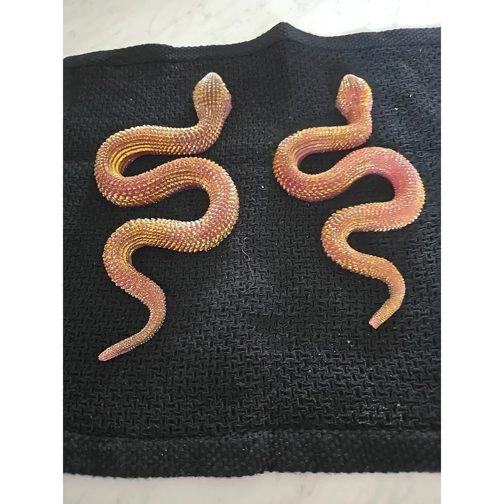 Handmade Resin Snakes Decoration Gift  Pink‎ Gold 2 Snakes. 606